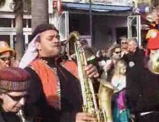 Canebiere Pression The Fanfare déambule à Sanary 2009