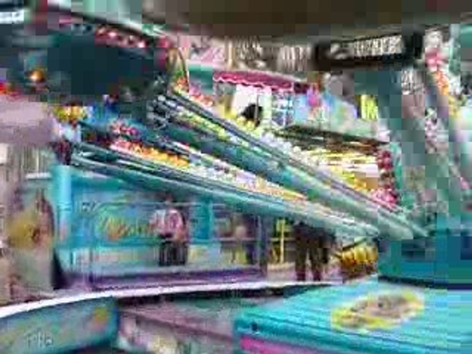 Nathan sur l'avion du manège