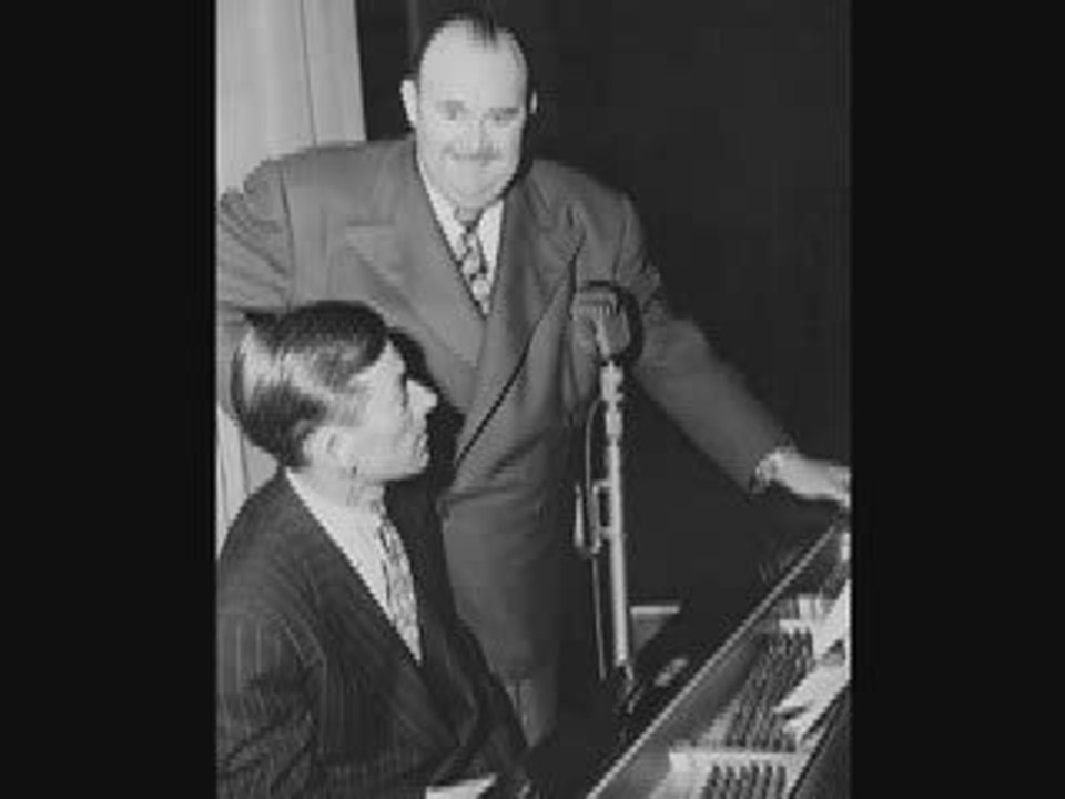 Paul Whiteman & His Concert Orchestra - Stardust