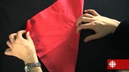 Magie - Le crayon au travers de la serviette