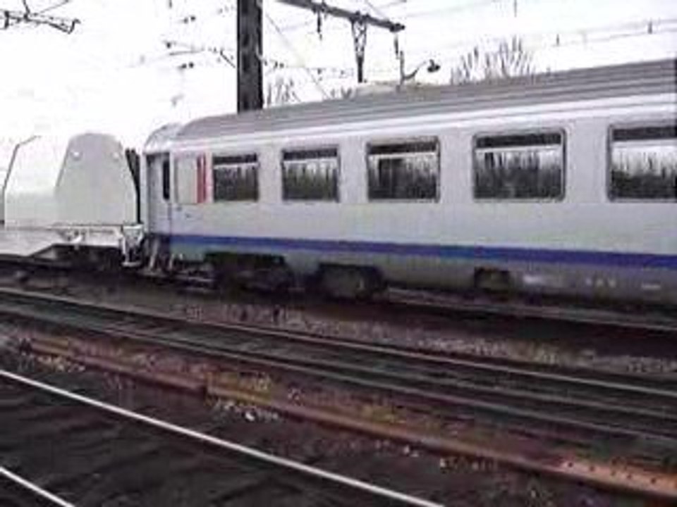 BB 22228 à Villeneuve