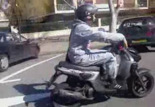 Issam Cabre En Stunt 13001