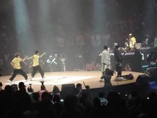 Juste Debout 2009 - NewStyLe DiabLo & Chuky CriminaLz VS ??