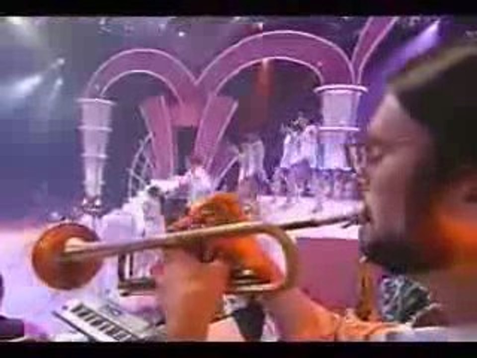 Trung Tam Asia - Cho Toi Duoc Mot Lan