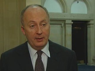 MP criticises actions of those who shot a police officer