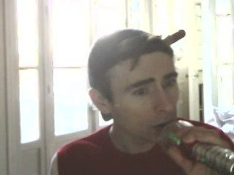 Wiwi égratigne Mec à la cool