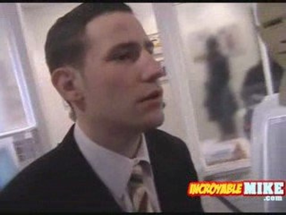 IncroyableMike-Expo Obama Paris