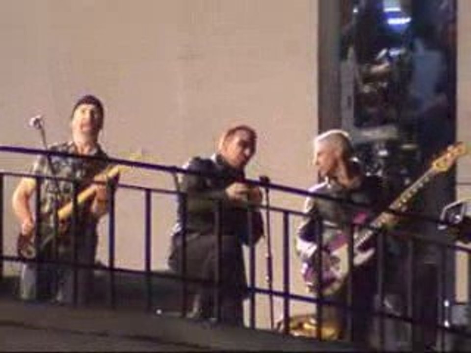 U2 offer recession-busting, low-cost tickets for their tour