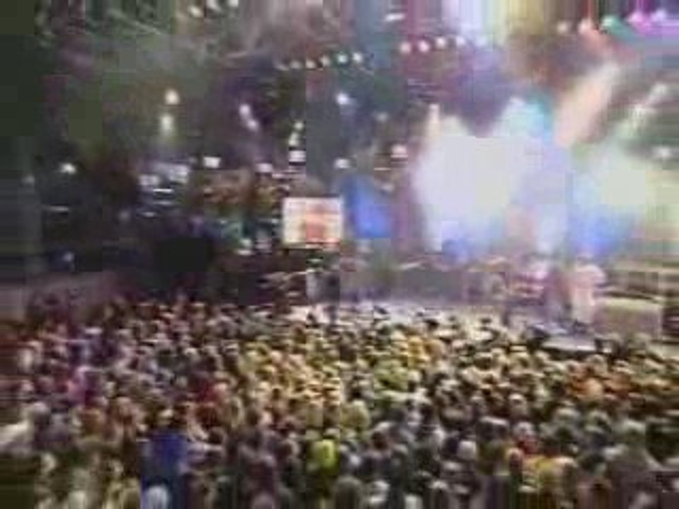 Guess Who & Lenny Kravitz - American Woman