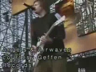 Angels And Airwaves - It Hurts (Live In Kroq)
