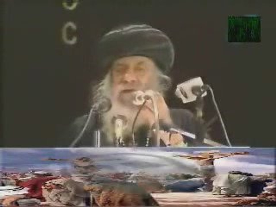البابا شنوده مايعرفش يشرح معنى اللوجوس00اخر مسخره
