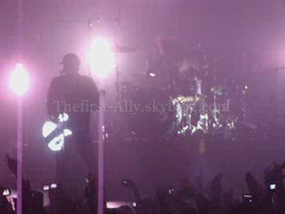 Fall Out Boy - I don't care