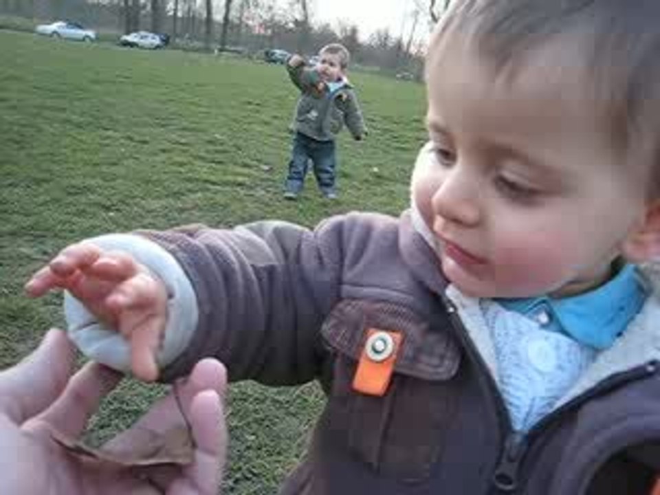 090311_Running boys