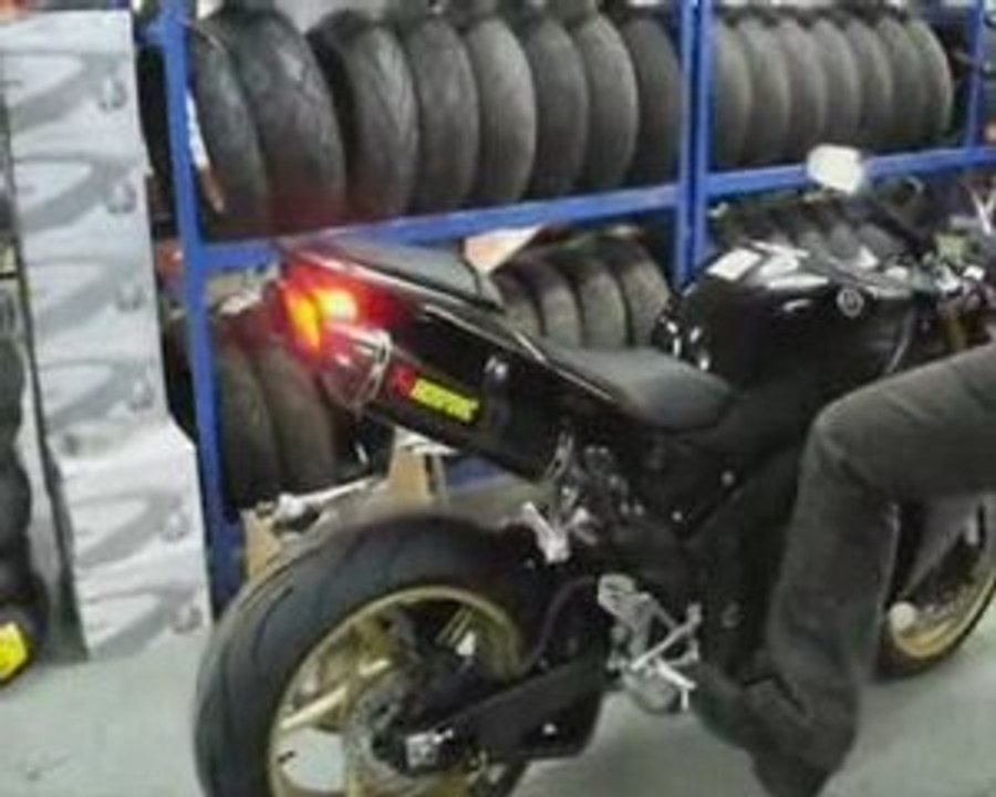 yamaha r1 2009 akrapovic carbone