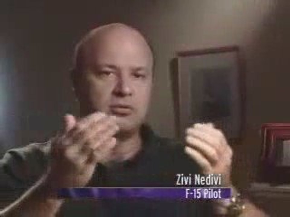 F15 israel landing and flying on one wing