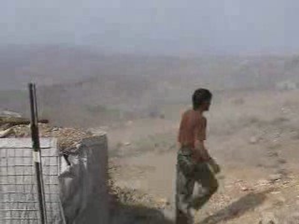 Regis fait le taliban