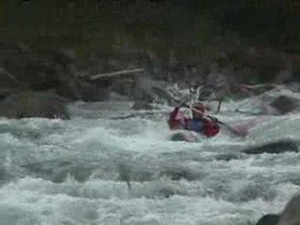 Próchno w kajaku - rzeka Schwarzach 2 , Austria WW III