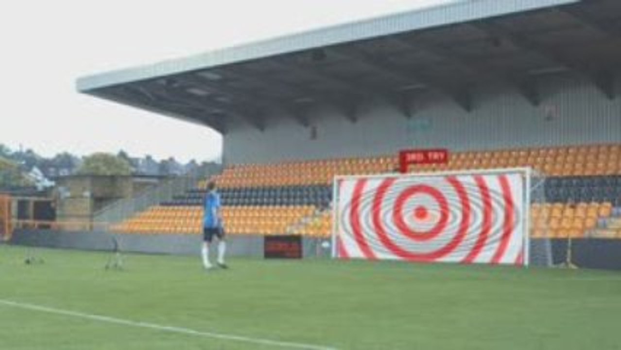 PRED-A-RATER - Episode 2 'Pulverize It Like Van Persie'