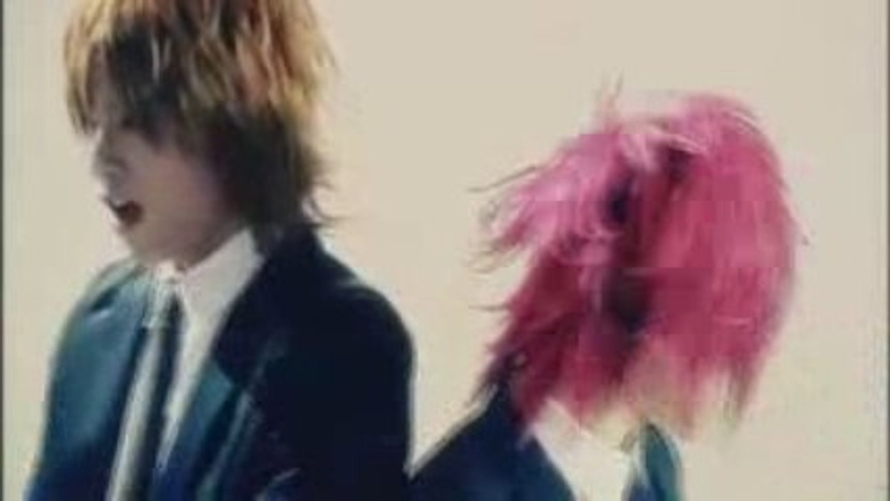 LOVE DIVING - Shout It Loud