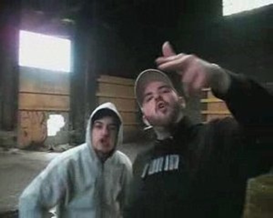 DINOR DIMAY EN PLEINE TETE