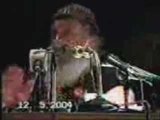 عندما يغضب البابا شنوده يكسّر الخشب