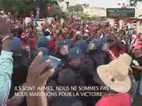 Manifestants à la maison des syndicats 06/03/09