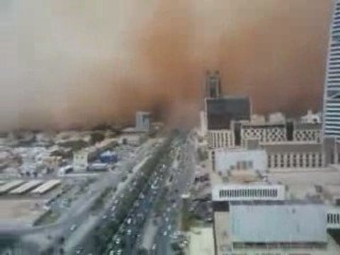 SIGNE D'ALLAH TEMPETE DE SABLE SUR RIYAD EN ARABIE