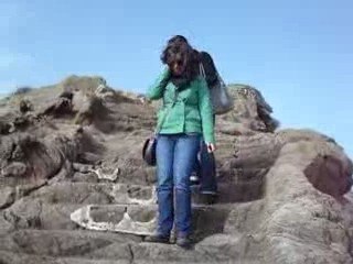 Marine est une poule mouillée !