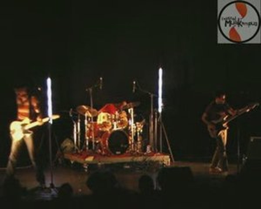 MusiKampus 8 - BZz, BZZ