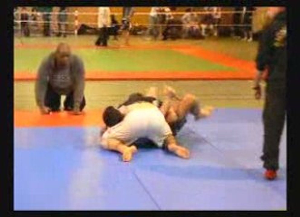 Montrouge extraits vidéo grappling 15.02.09