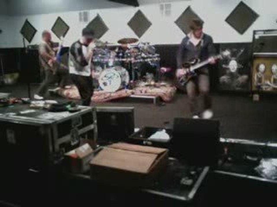 Limp Bizkit - 2009 - My Way live at rehersals 2009