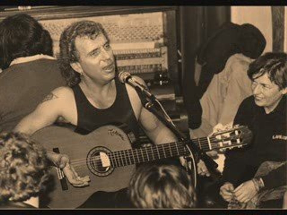 bernard lavilliers mon blog:http://noiretblanc66.skyrock.com