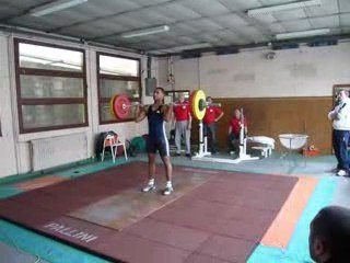 LOUIS 112 KG   epaule jete