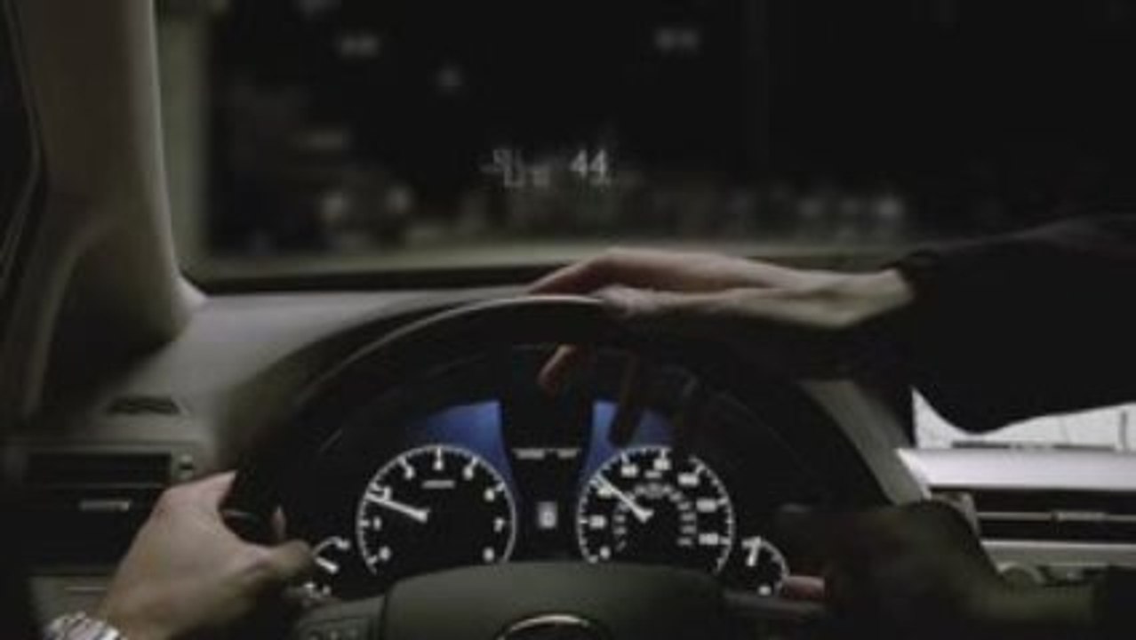Lexus - Intersection