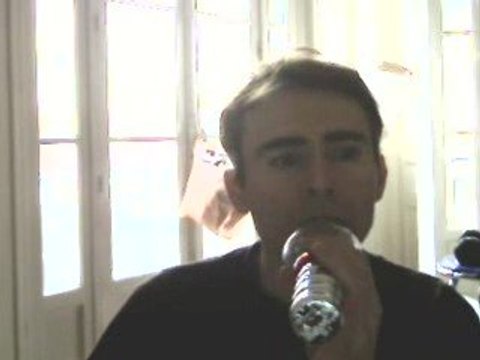 Wiwi égratigne Qu'est ce qu'on va faire de toi