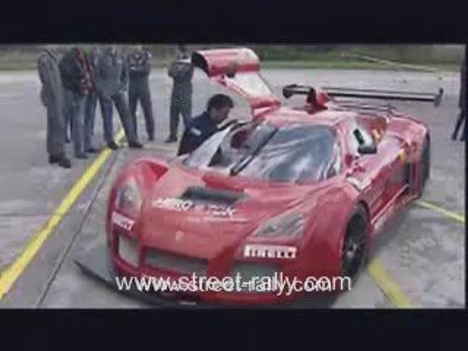 Gumpert Apollo Commercial