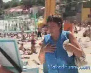 Dr vendeur de glaces sur la plage