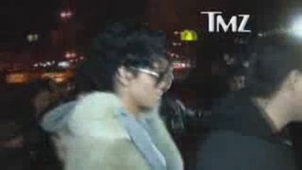 Rihanna visits Da Silvano Restaurant (tmz) 2009