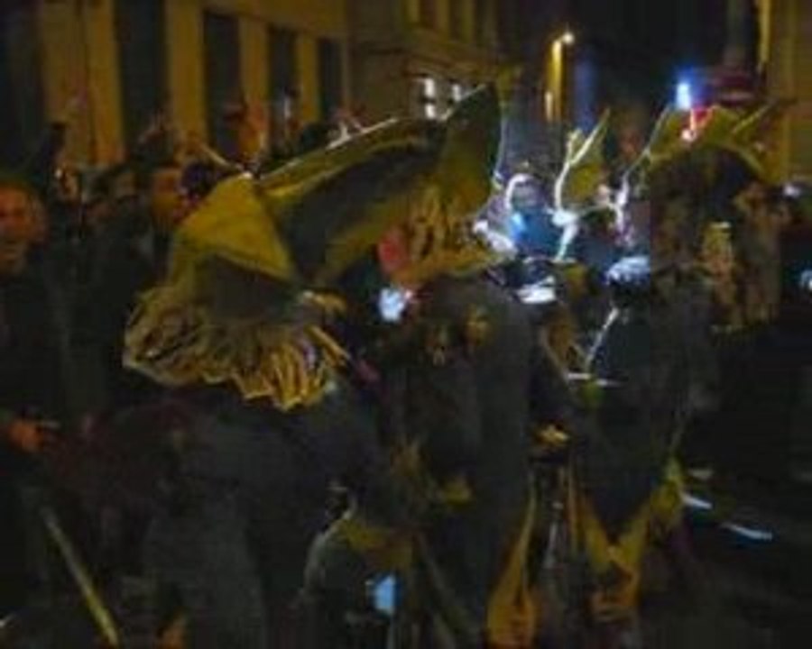 Parade d'ouverture Lille3000 avec la Troupe Transe Express
