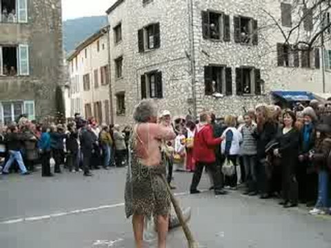 MVI_0040 ( 2 ) tourrettes sur loup