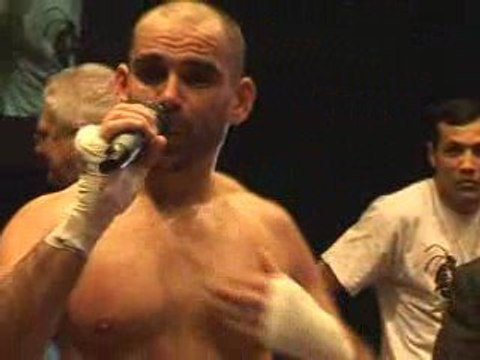 Le CHOC des GLADIATEURS 2008/kickboxing/ Anad VS Hamamedis 2