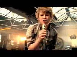 Eoghan Quigg - 28,000 Friends (Official Music Video) HQ