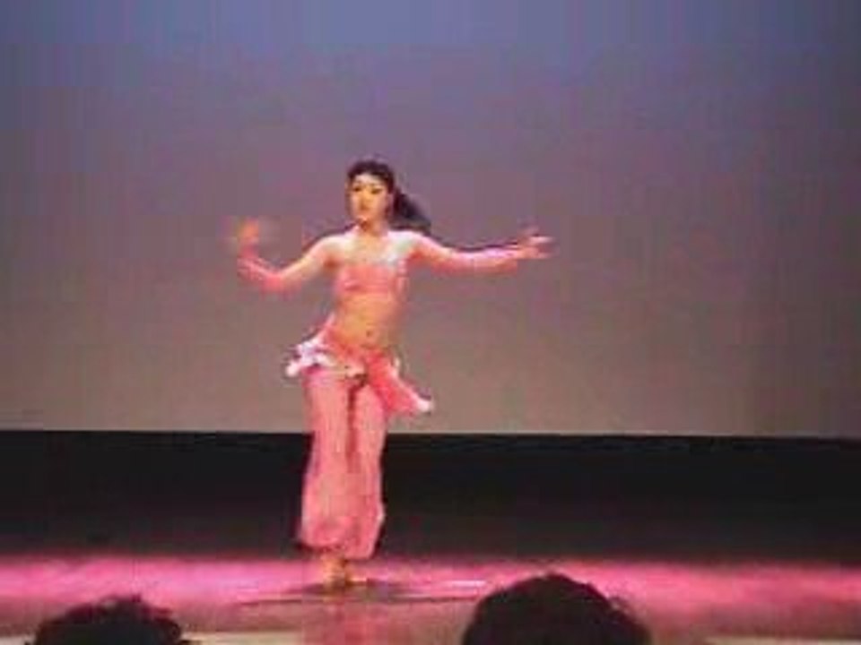 韓國13歲辣妹誘惑熱舞(ISAGENIX愛身健麗傳愛家族財神爺)