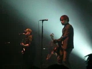 Fall out BoyI Don't Care Paris Live 11/03/2009
