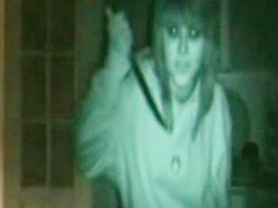 Emo-T3K la légende urbaine teaser pour le 4 avril 2009