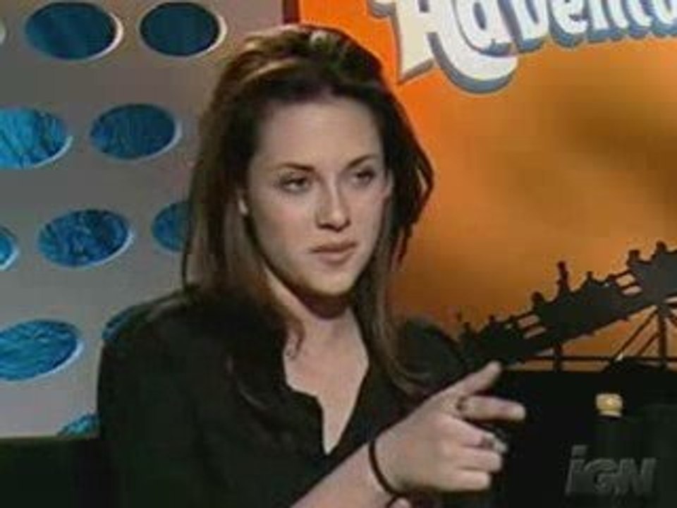 Kristen Stewart Says New Moon is Strikingly Beautiful