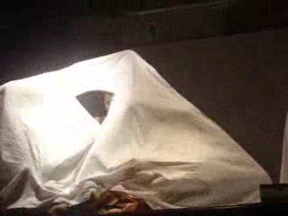 YANIS  FAIT SON SPECTACLE