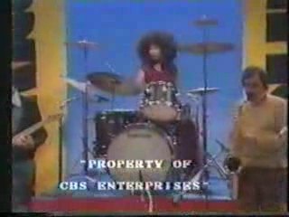 Chaka Khan -Funk Drum Groove-TV Show 1976