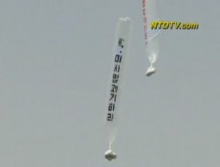 South Korean Activists Send Leaflets to North