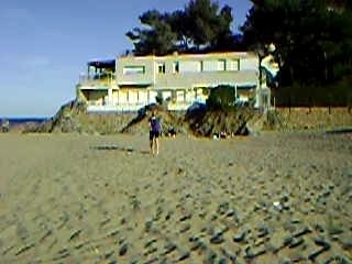 Sarah à la plagee avec SistàH